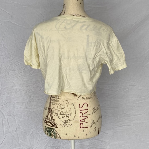 Yellow t-shirt - Picture 2 of 2